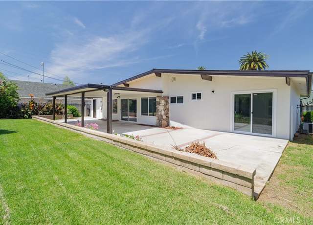 Property at 1080 Alta Loma Dr, Corona, CA 92882, 4 beds, 2 baths