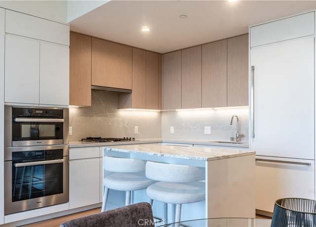 Property at 877 Francisco St #1512, Los Angeles, CA 90017, 1 bed, 2 baths