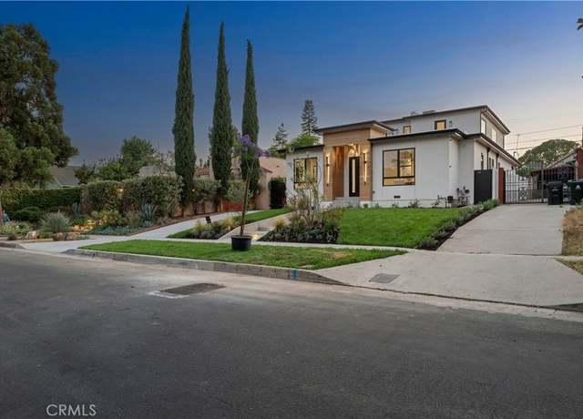 Property at 555 N Plymouth Blvd, Los Angeles, CA 90004, 4 beds, 4 baths