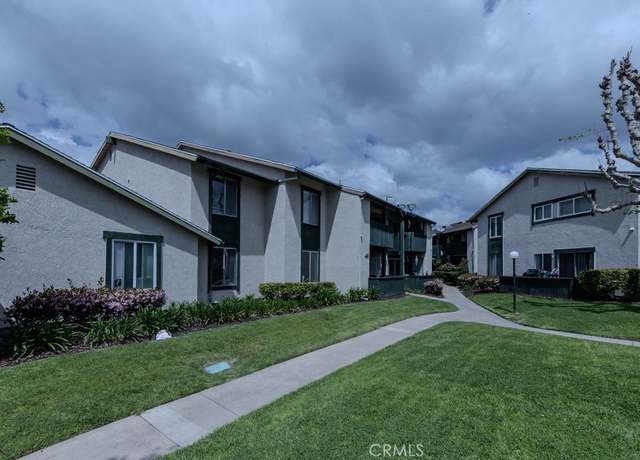 Property at 23222 Orange Ave #4, Lake Forest, CA 92630, 2 beds, 2 baths