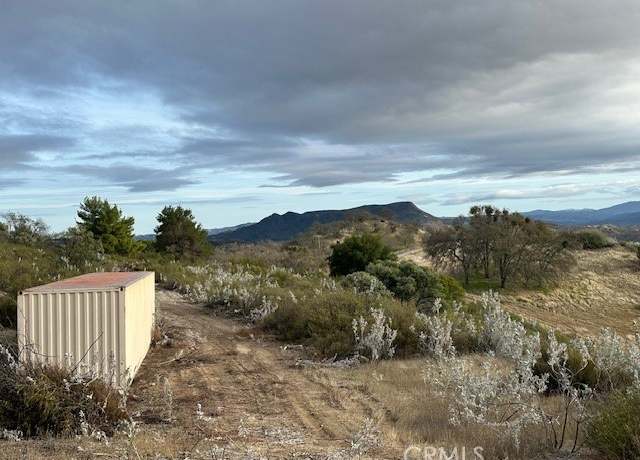 Property at 52747 Smith Rd, Bradley, CA 93426