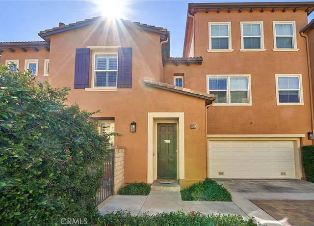 Property at 27004 Fairway Ln, Valencia, CA 91381, 3 beds, 2.5 baths