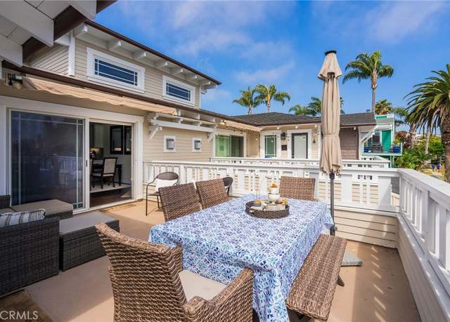 Property at 806 N Irena Ave Unit A, Redondo Beach, CA 90277, 3 beds, 2.5 baths