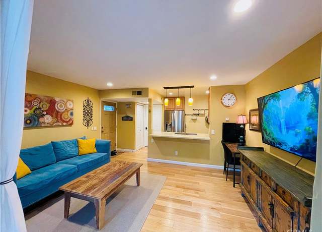 Property at 7120 Carlson Cir #256, Canoga Park, CA 91303, 1 bed, 1 bath