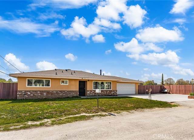 Property at 12610 Serrano Dr, Yucaipa, CA 92399, 3 beds, 2 baths