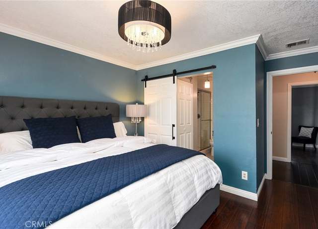 Property at 2229 N Broadway Unit J, Santa Ana, CA 92706, 2 beds, 1.5 baths