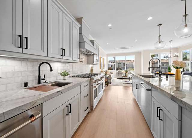 Property at 812 N Cleveland St #3, Oceanside, CA 92054, 3 beds, 4.5 baths