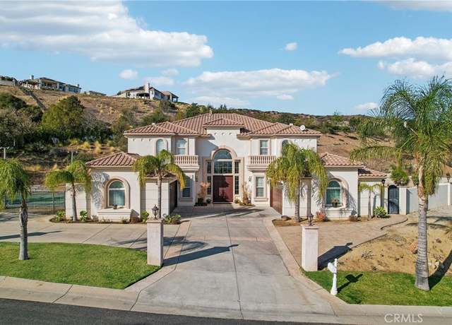 Property at 22655 Lenope Pl, Chatsworth, CA 91311, 5 beds, 5.5 baths