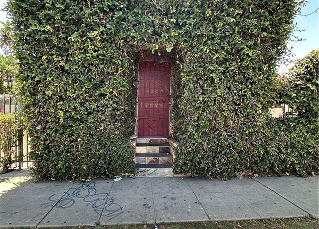 Property at 638 W Century Blvd, Los Angeles, CA 90044, 1 bed, 2 baths