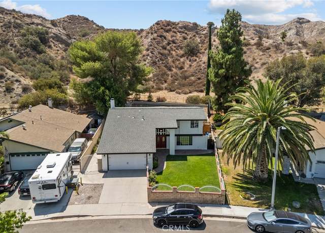 Property at 15046 Daffodil Ave, Canyon Country, CA 91387, 4 beds, 3 baths