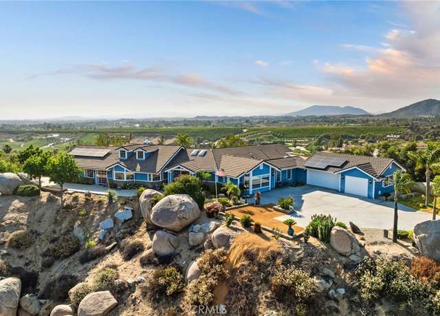 Property at 40115 Via Cordova, Temecula, CA 92592, 4 beds, 2.5 baths