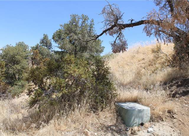 Property at 7935 Scenic Dr, Pinon Hills, CA 92397