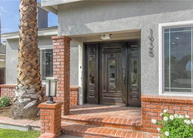 Property at 1925 N Screenland Dr, Burbank, CA 91505, 3 beds, 2 baths