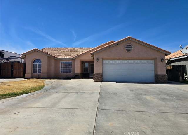 Property at 441 River Valley Ave, Blythe, CA 92225, 3 beds, 2 baths
