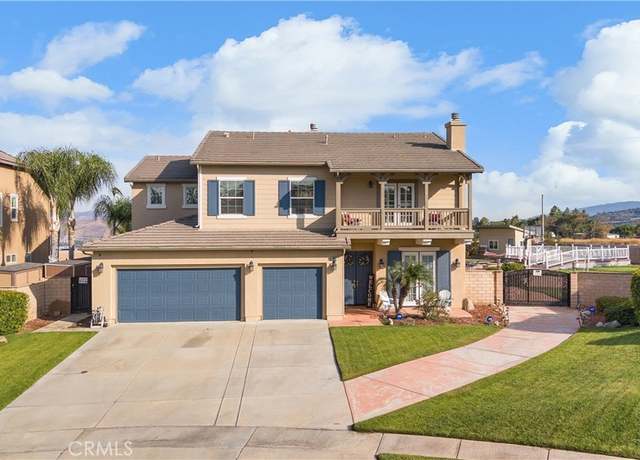 Property at 3887 Via Zumaya St, Corona, CA 92881, 5 beds, 5 baths