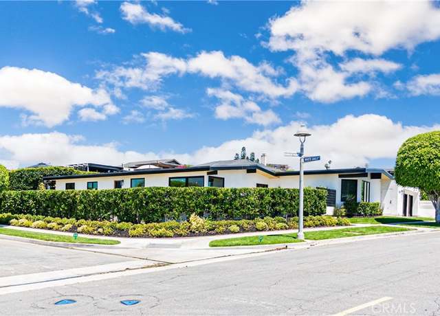 Property at 1000 White Sails Way, Corona Del Mar, CA 92625, 4 beds, 3.5 baths