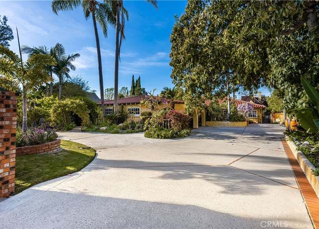 Property at 433 W Santa Clara Ave, Santa Ana, CA 92706, 5 beds, 2.5 baths