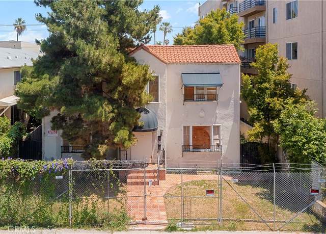 Property at 350 N Hayworth Ave, Los Angeles, CA 90048, 8 beds, 4 baths