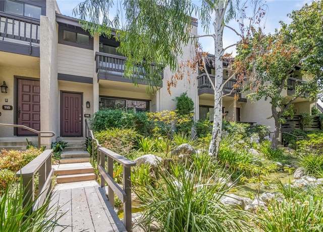 Property at 5711 Owensmouth Ave #116, Woodland Hills, CA 91367, 3 beds, 2.5 baths