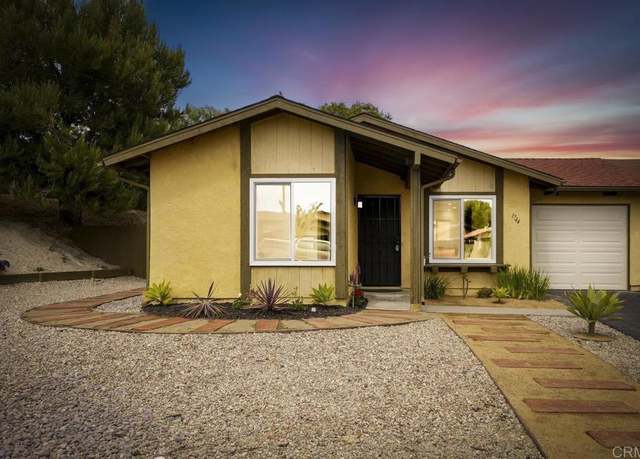 Property at 1744 Round Tree Dr, Oceanside, CA 92056, 2 beds, 1 bath