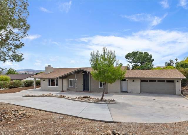Property at 27130 Blue Hill Dr, Menifee, CA 92586, 4 beds, 3 baths