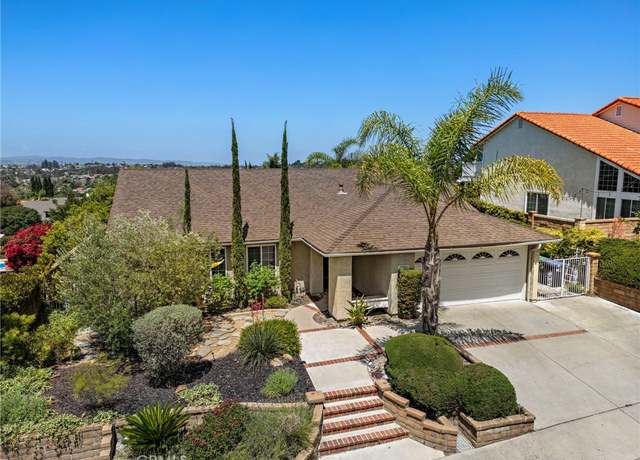 Property at 27951 Nevado, Mission Viejo, CA 92692, 3 beds, 2 baths