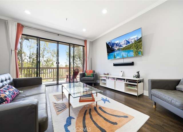 Property at 62 Sea Island Dr, Newport Beach, CA 92660, 4 beds, 3.5 baths