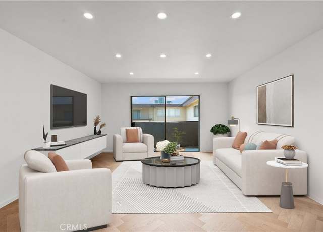 Property at 330 N Jackson St #313, Glendale, CA 91206, 2 beds, 1 bath
