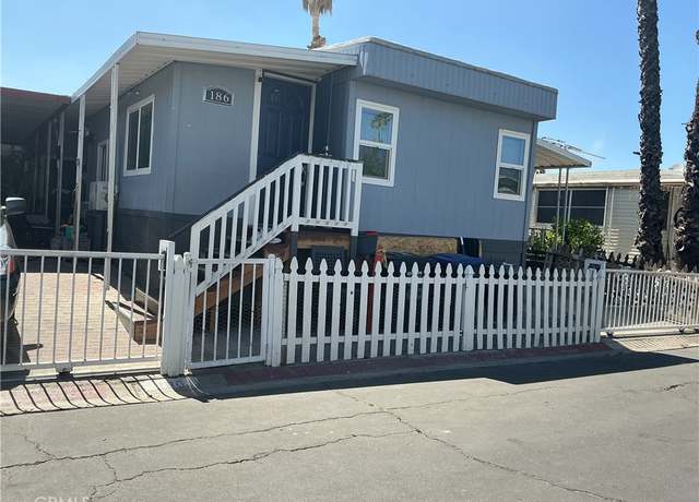 Property at 1097 N State St #186, Hemet, CA 92543, 2 beds, 2 baths