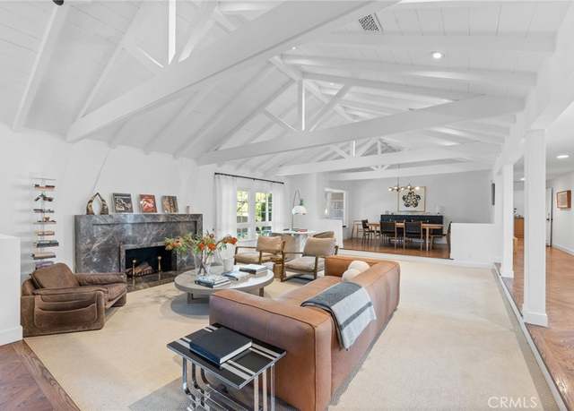 Property at 16206 Morrison St, Encino, CA 91436, 6 beds, 6 baths