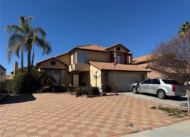 Property at 1905 Creekside Dr, Hemet, CA 92545, 4 beds, 2.5 baths