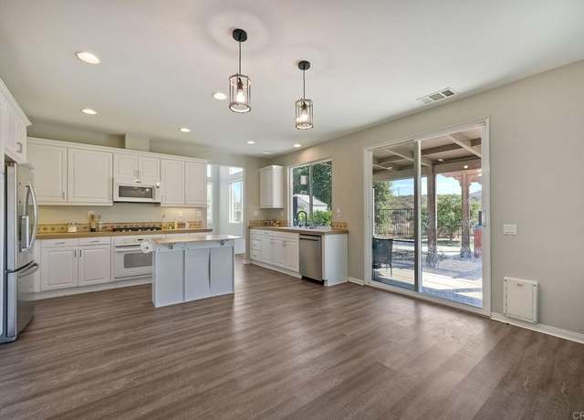 Property at 33680 Harvest Way E, Wildomar, CA 92595, 4 beds, 2.5 baths