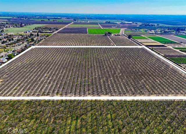 Property at 896 N Mariposa Ave, Visalia, CA 93292