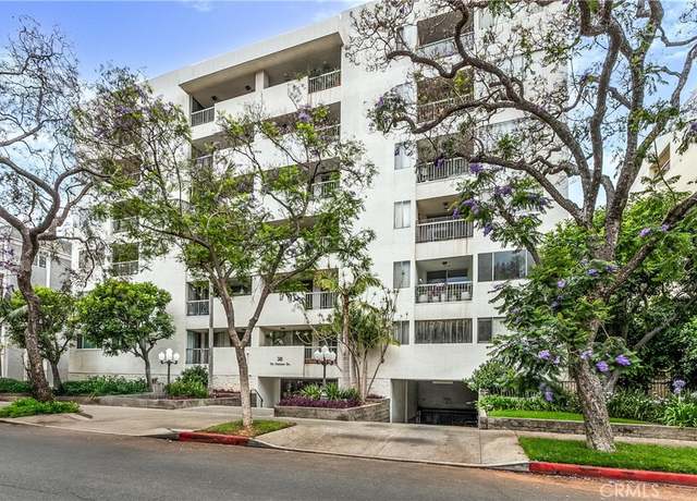 Property at 321 N Oakhurst Dr #306, Beverly Hills, CA 90210, 1 bed, 1.5 baths