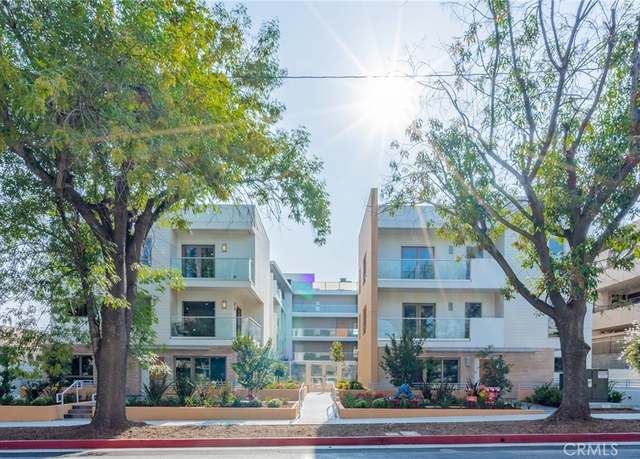 Property at 137 S Wilson Ave #201, Pasadena, CA 91106, 2 beds, 3 baths