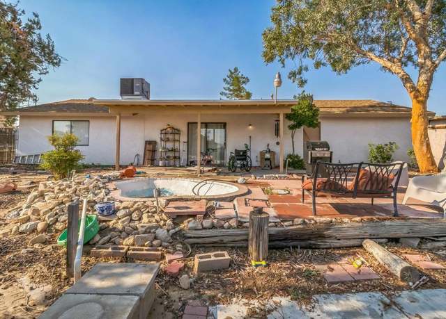 Property at 16654 Sholic St, Victorville, CA 92395, 2 beds, 1 bath