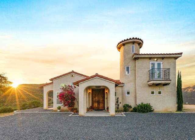 Property at 2389 Eric Rd, Fallbrook, CA 92028, 3 beds, 2.5 baths