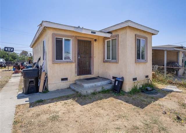 Property at 13114 S Main St, Los Angeles, CA 90061, 2 beds, 1 bath