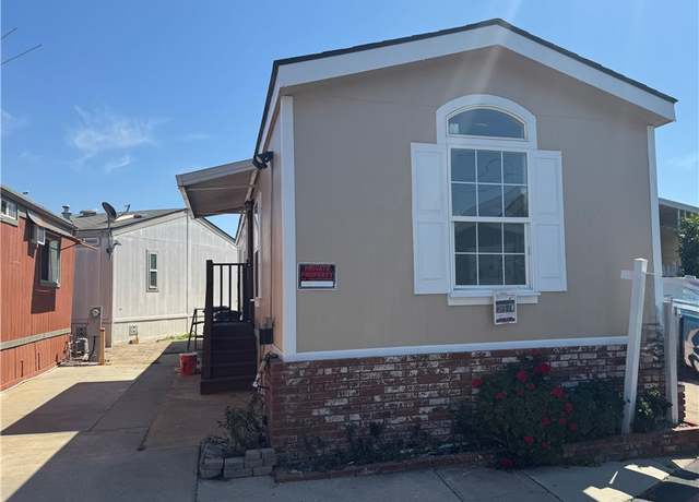 Property at 1850 W Orangethorpe Ave #23, Fullerton, CA 92833, 2 beds, 1.5 baths