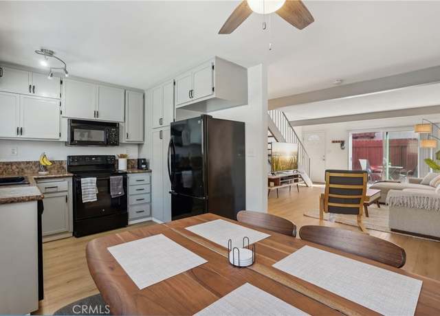 Property at 719 N Eucalyptus Ave Unit 15C, Inglewood, CA 90302, 2 beds, 1.5 baths