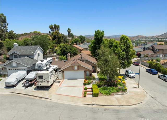 Property at 22865 Tamarack Ln, Saugus, CA 91390, 3 beds, 2 baths