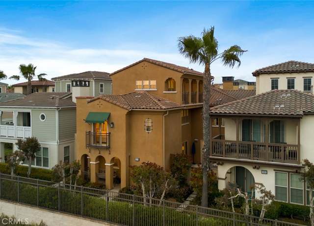 Property at 8178 Noelle Dr, Huntington Beach, CA 92646, 4 beds, 4.5 baths