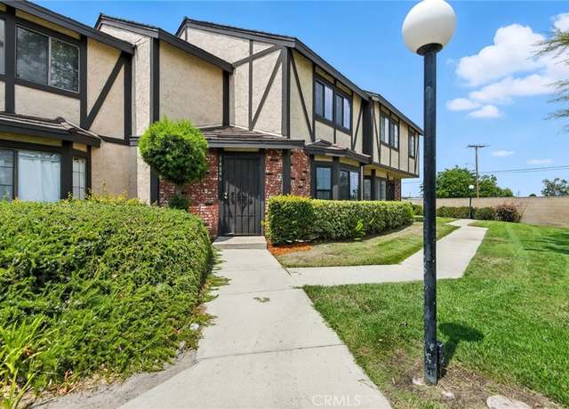 Property at 14846 Brownstone Ln, Westminster, CA 92683, 3 beds, 2.5 baths