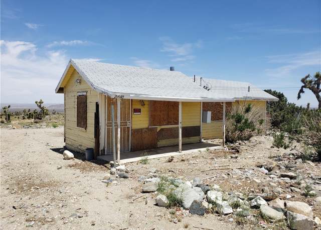 Property at 20649 E Avenue Y, Llano, CA 93544, 1 bath