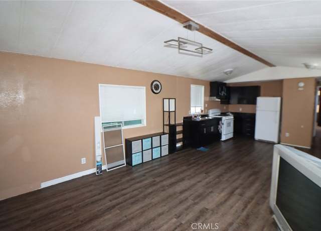 Property at 6601 Eucalyptus Dr #323, Bakersfield, CA 93306, 2 beds, 2 baths
