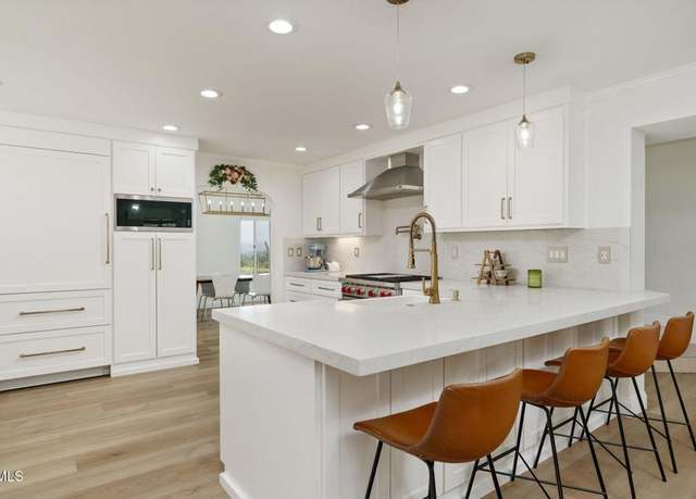 Property at 2048 Sierra Mesa Dr, Camarillo, CA 93010, 5 beds, 3 baths