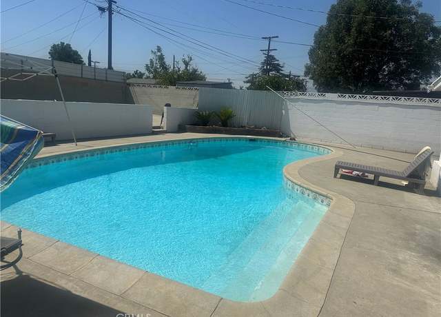 Property at 114 S Acacia Ave, Rialto, CA 92376, 3 beds, 1 bath