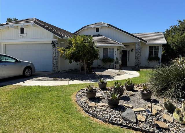 Property at 715 Foothill St, Los Banos, CA 93635, 3 beds, 2 baths