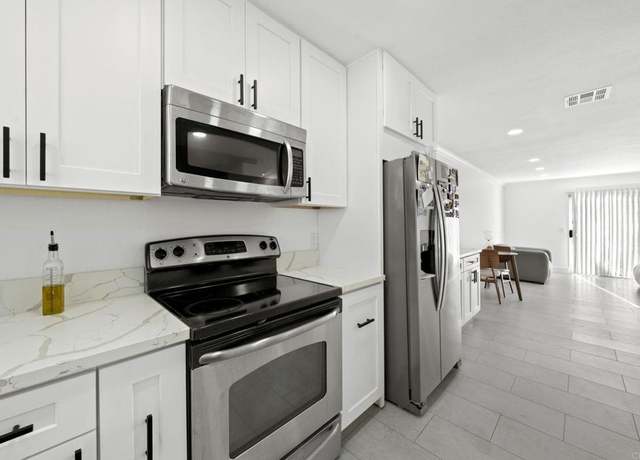 Property at 9210 Kenwood Dr Unit J, Spring Valley, CA 91977, 2 beds, 1.5 baths
