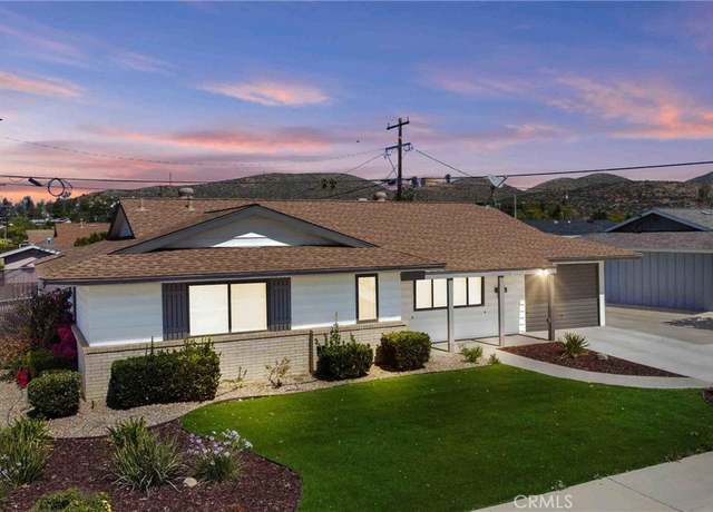 Property at 29460 Thornhill, Menifee, CA 92586, 2 beds, 2 baths